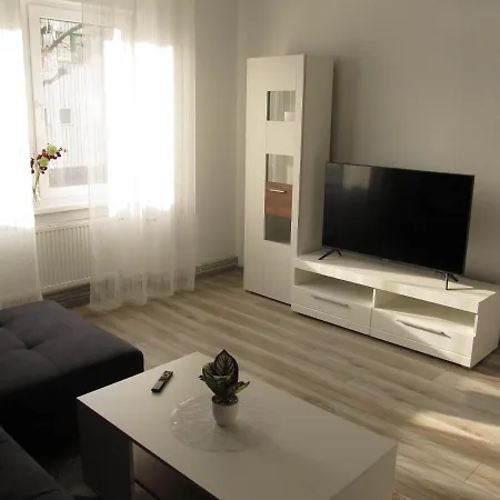 Ipsum Apartment *